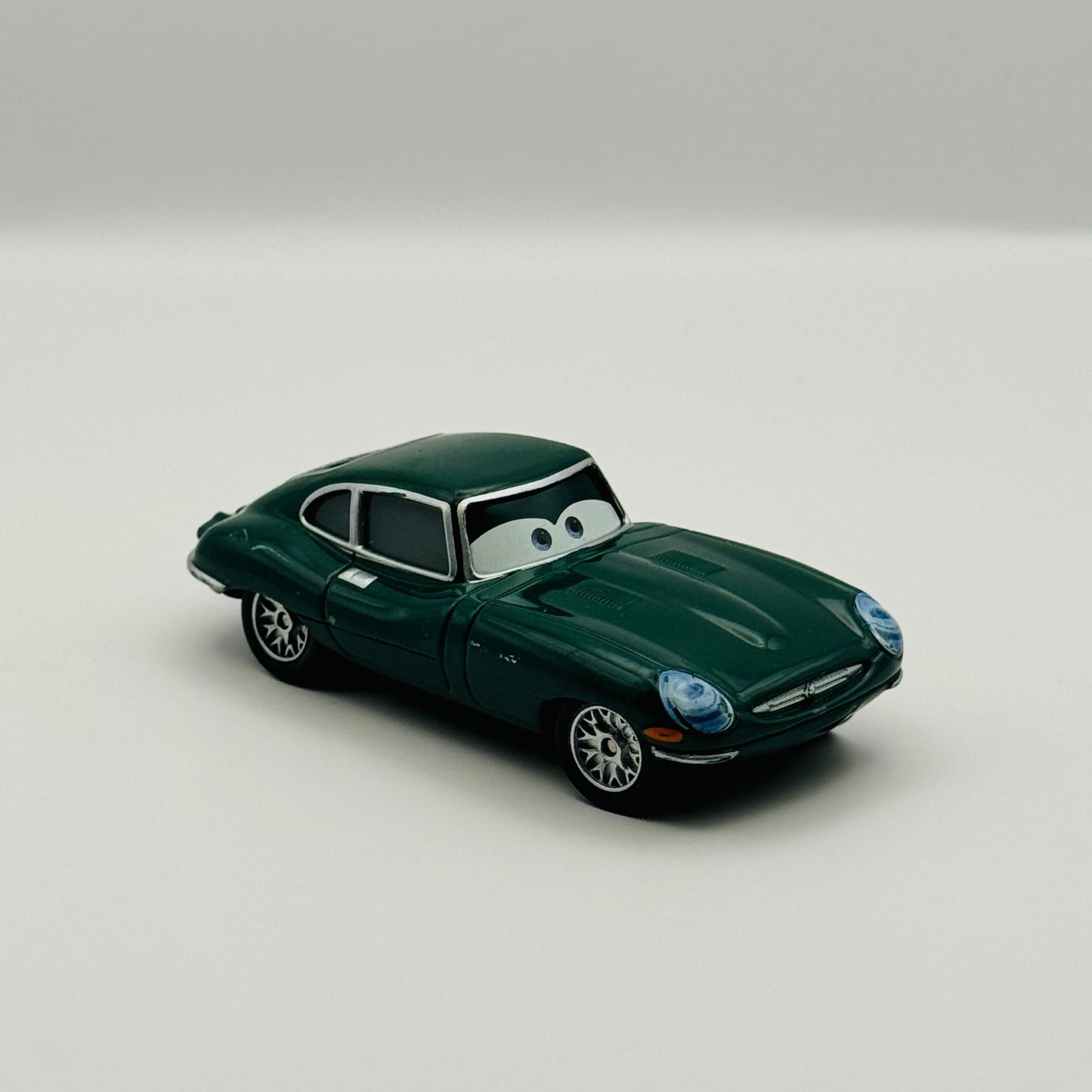 Disney Pixar Cars - DAVID HOBBSCAPP WITHOUT HEADSET Tokyo Race - 1:55 Diecast