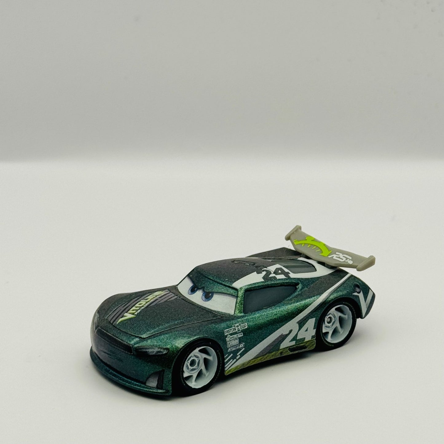 Disney Pixar Cars - E24H ENDURANCE RACE CHASE RACELOTT - 1:55 Diecast