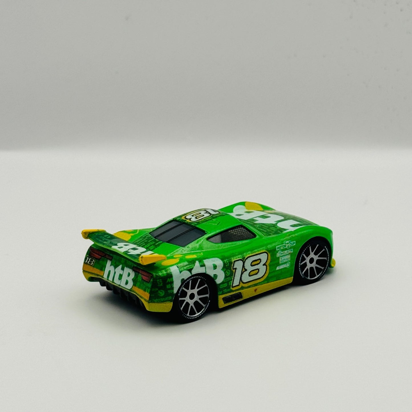 Disney Pixar Cars - NASCAR ROWDY REVIN' BUSCH HTB KYLE BUSCH 2022 - 1:55 Diecast