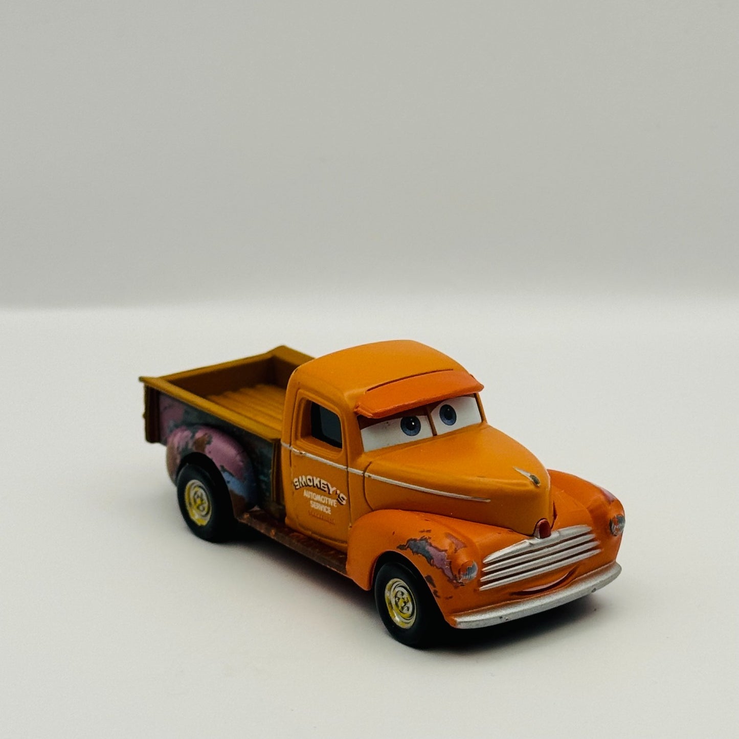 Disney Pixar Cars - SMOKEY Thomasville - 1:55 Diecast
