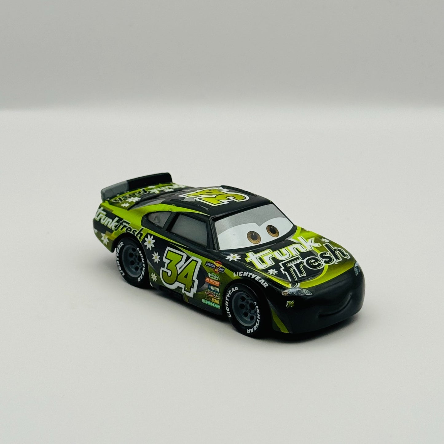 Disney Pixar Cars - DIRKSON D'AGOSTINO TRUNK FRESH Cars 3 Racer - 1:55 Diecast