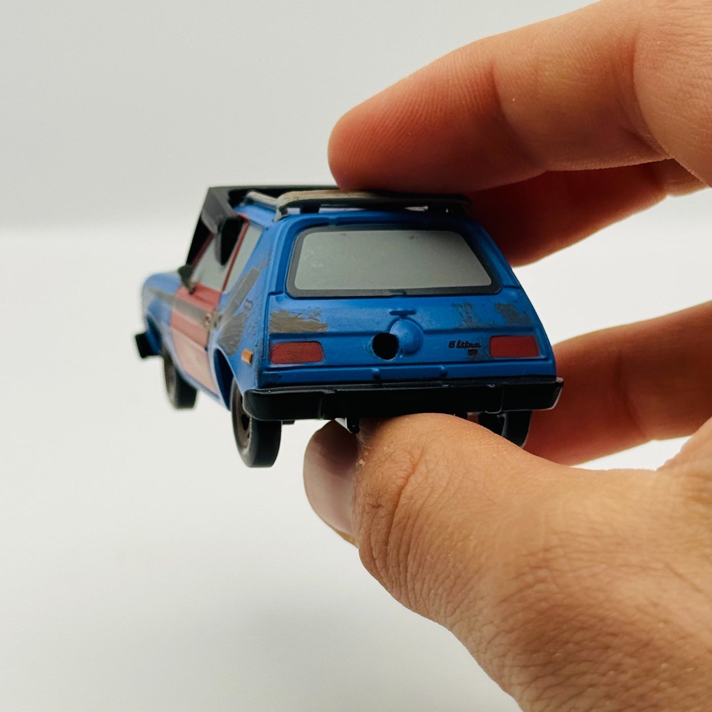 Disney Pixar Cars - BLUE GREMLIN WITH TORCH Disney Store - 1:43 Diecast