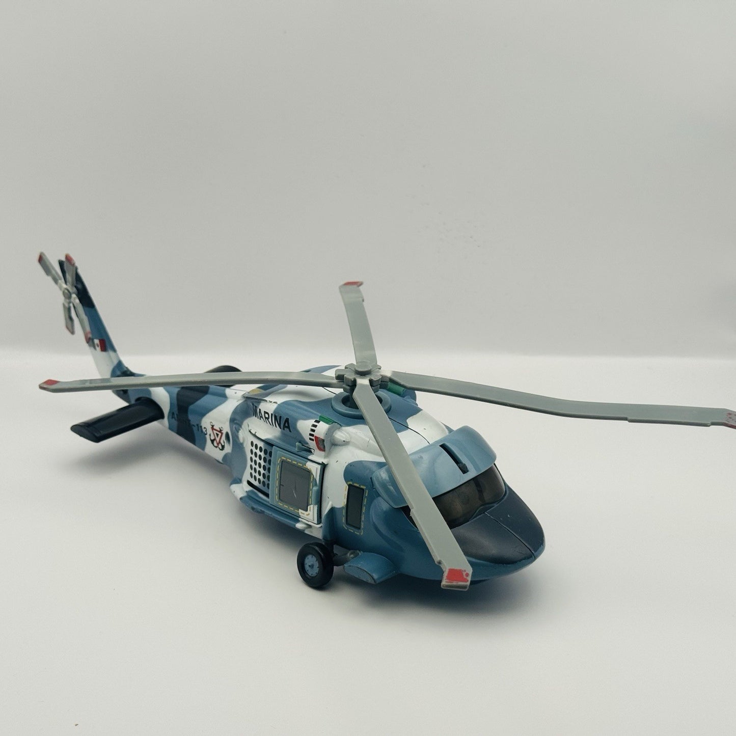 Disney Planes & Pixar Cars - DELUXE HECTOR VECTOR Disney Store - 1:43 Diecast