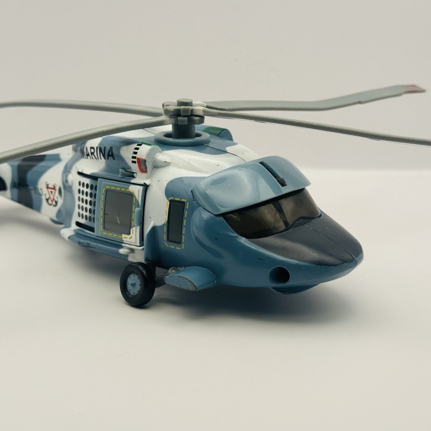 Disney Planes & Pixar Cars - DELUXE HECTOR VECTOR Disney Store - 1:43 Diecast