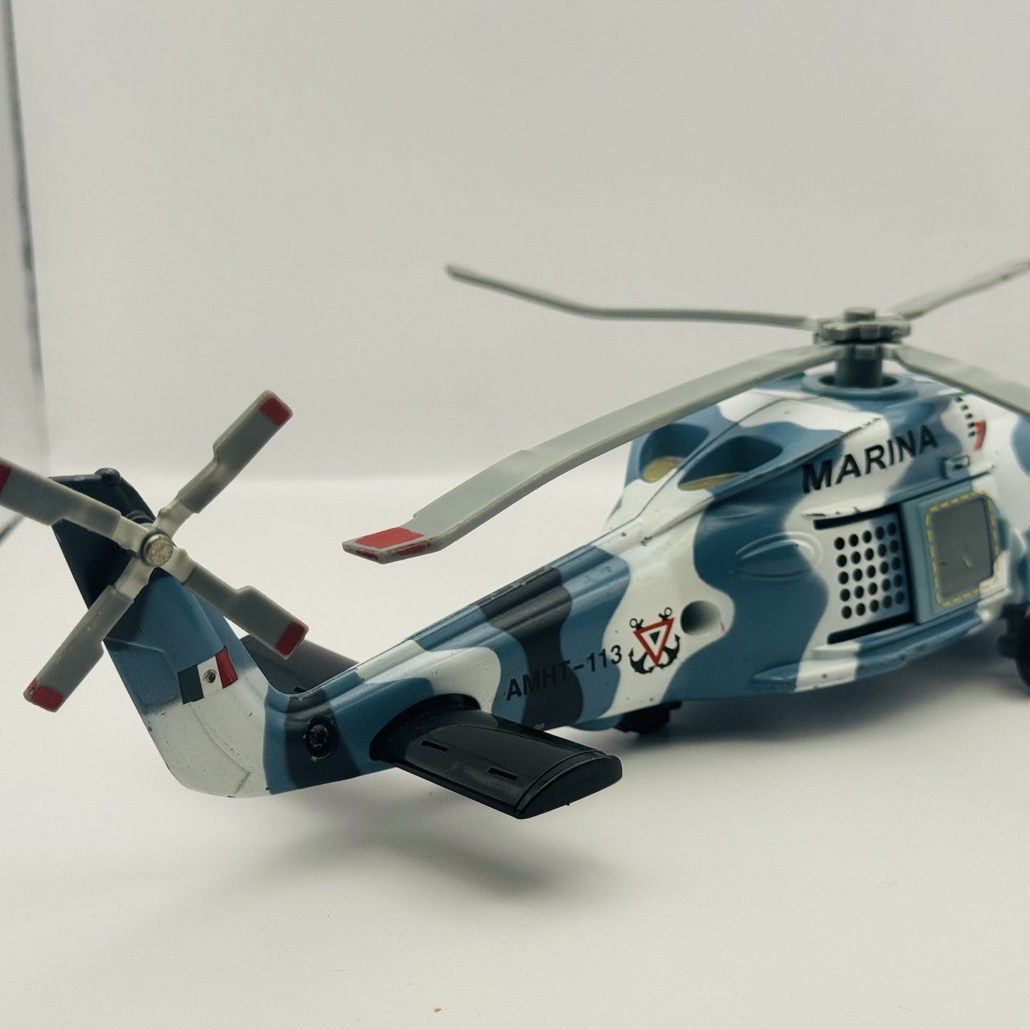 Disney Planes & Pixar Cars - DELUXE HECTOR VECTOR Disney Store - 1:43 Diecast