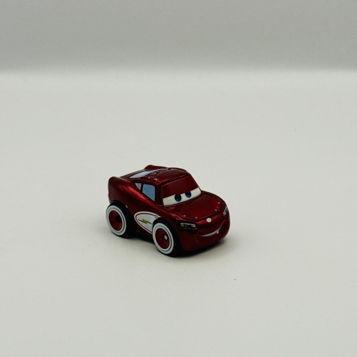 Disney Pixar Cars - Mini Racers CRUISIN' LIGHTNING MCQUEEN - Diecast