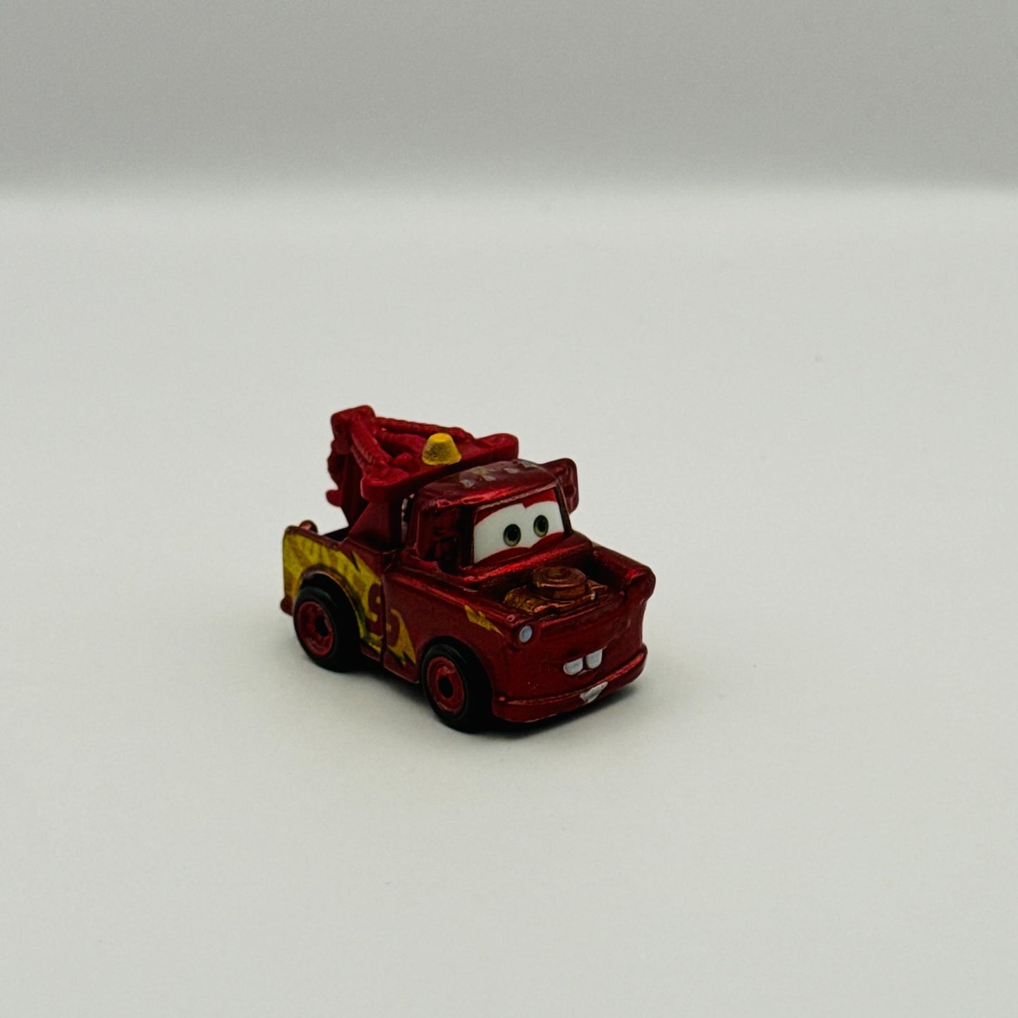 Disney Pixar Cars - Mini Racers RED RUST-EZE WRAP MATER - Diecast
