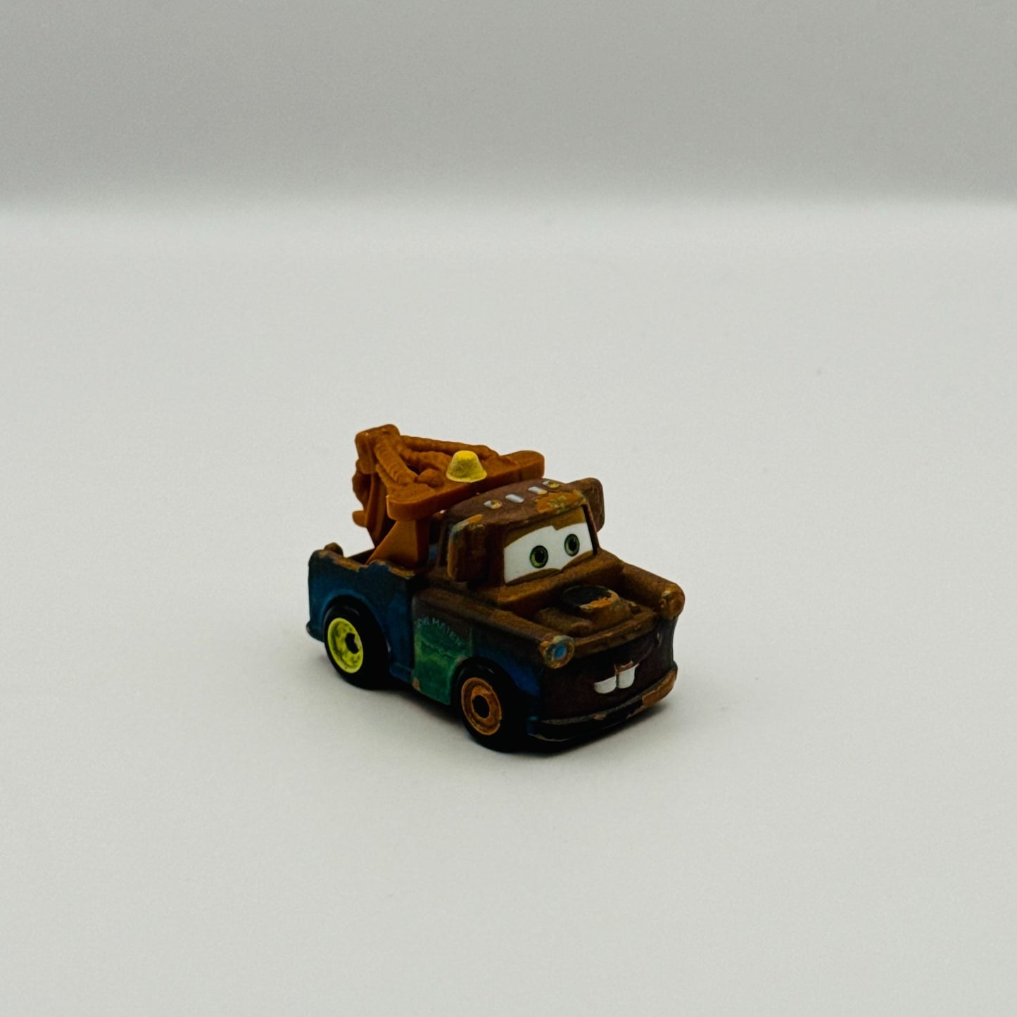 Disney Pixar Cars - Mini Racers TOW MATER - Diecast
