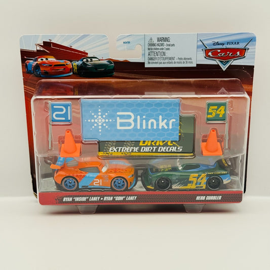 Disney Pixar Cars - ACCESSORY RYAN "INSIDE" LANEY & HERB CURBLER - 1:55 Diecast