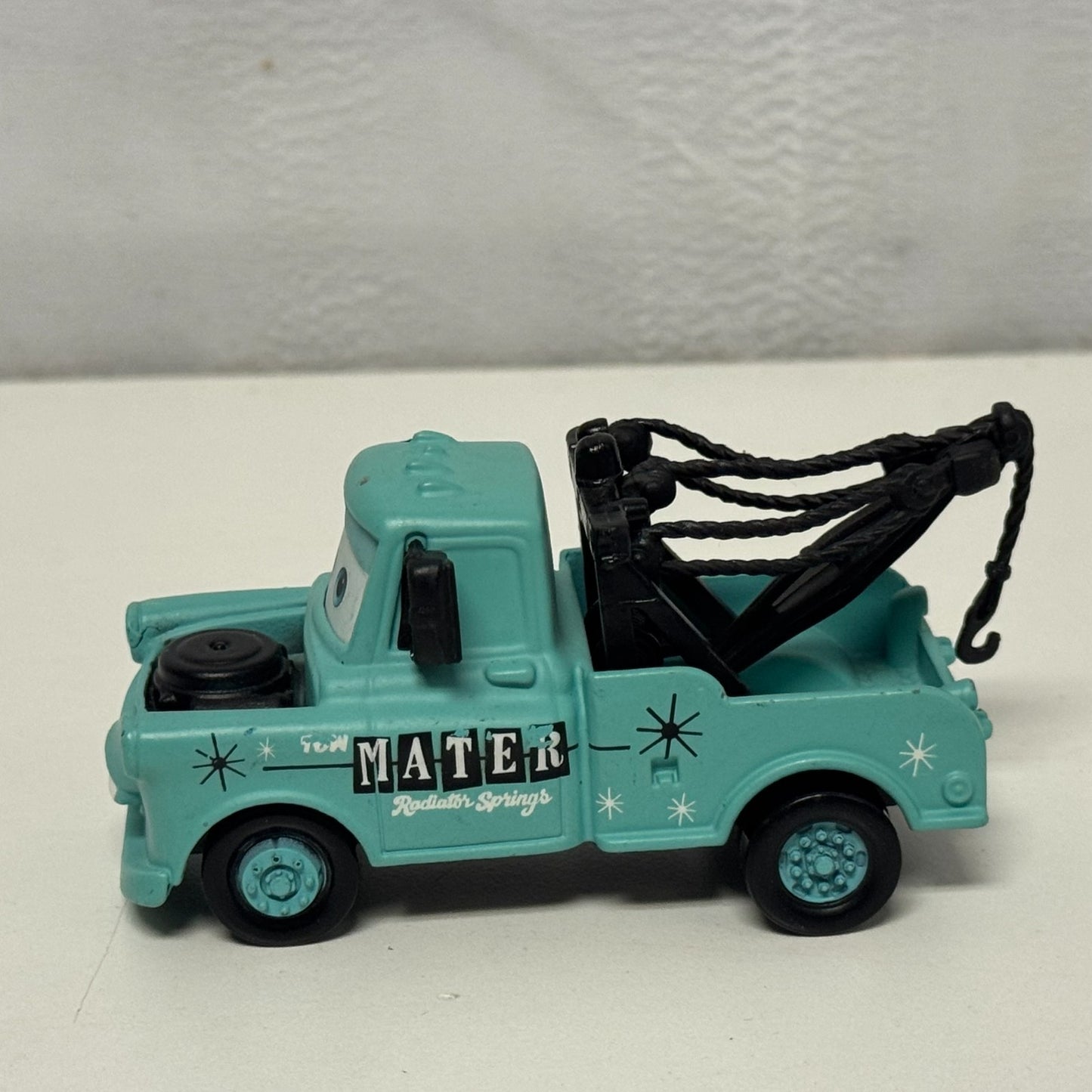 Disney Pixar Cars - MATER'S ROLLIN BOWLIN' PLAYSET Desert Series - 1:55 Diecast