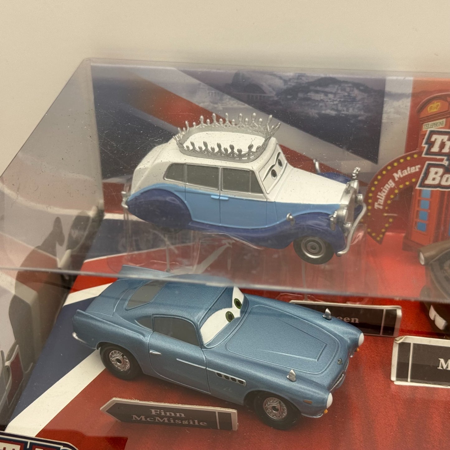 Disney Pixar Cars - SAVE THE QUEEN TALKING MATER FINN Disney Store -1:43 Diecast