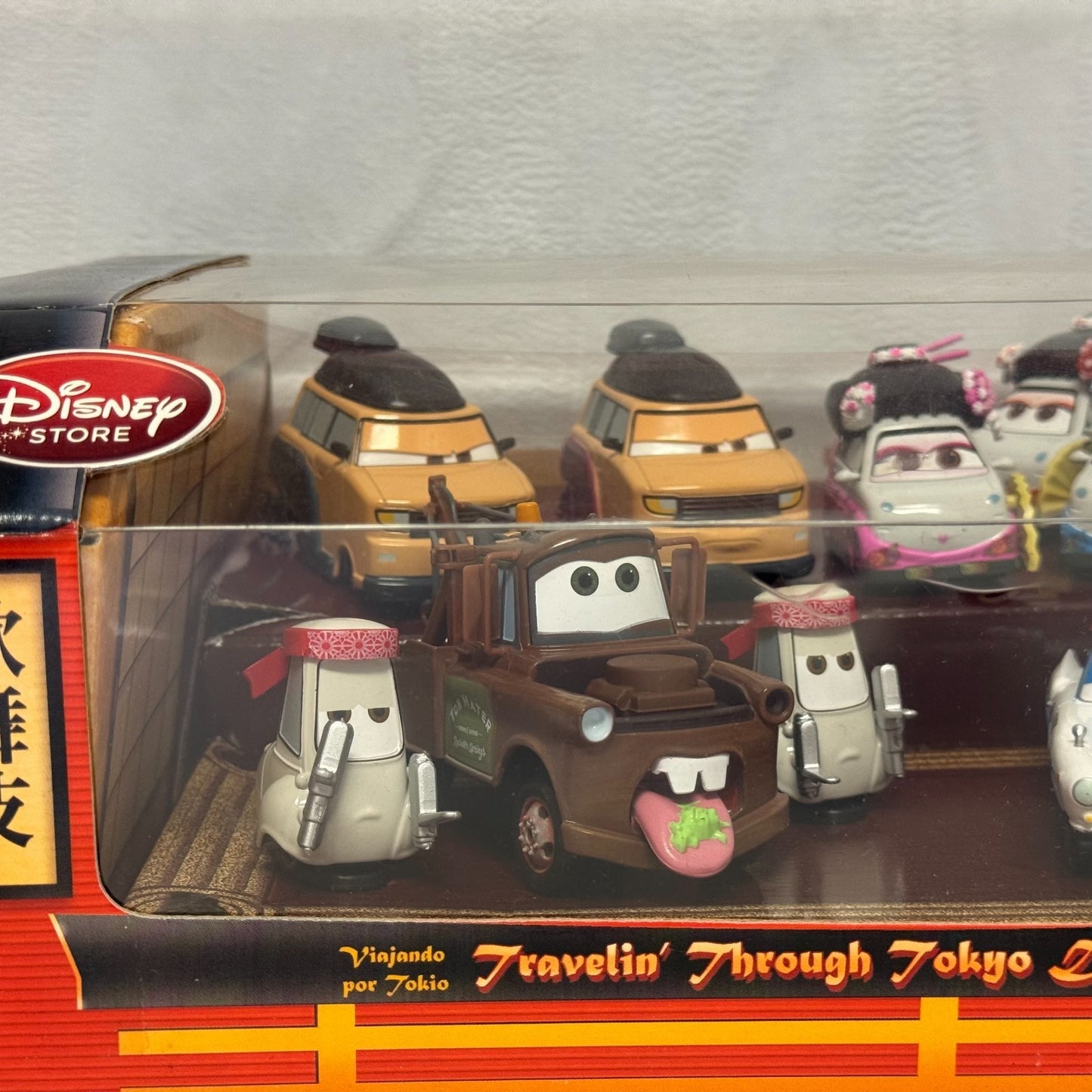 Disney Pixar Cars TRAVELLIN' THROUGH TOKYO 9-PK TAMIKO Disney Store 1:43 Diecast