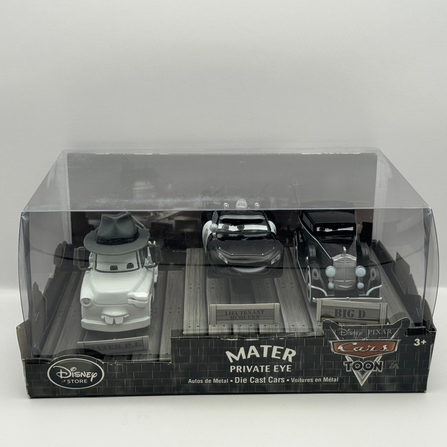 Disney Pixar Cars Toon - MATER PRIVATE EYE 3PK BIG D Disney Store - 1:43 Diecast
