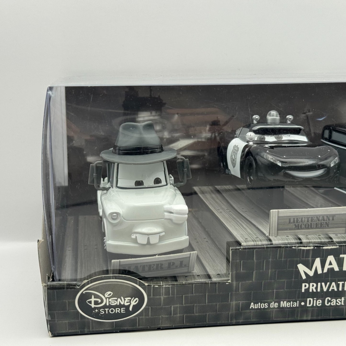 Disney Pixar Cars Toon - MATER PRIVATE EYE 3PK BIG D Disney Store - 1:43 Diecast