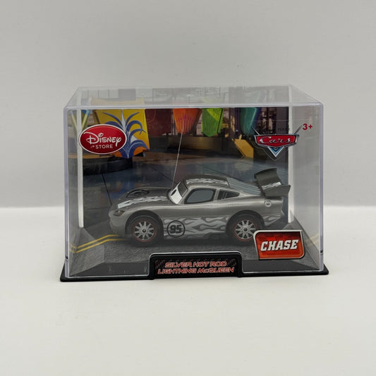 Disney Pixar Cars - SILVER HOT ROD MCQUEEN CHASE Disney Store - 1:43 Diecast