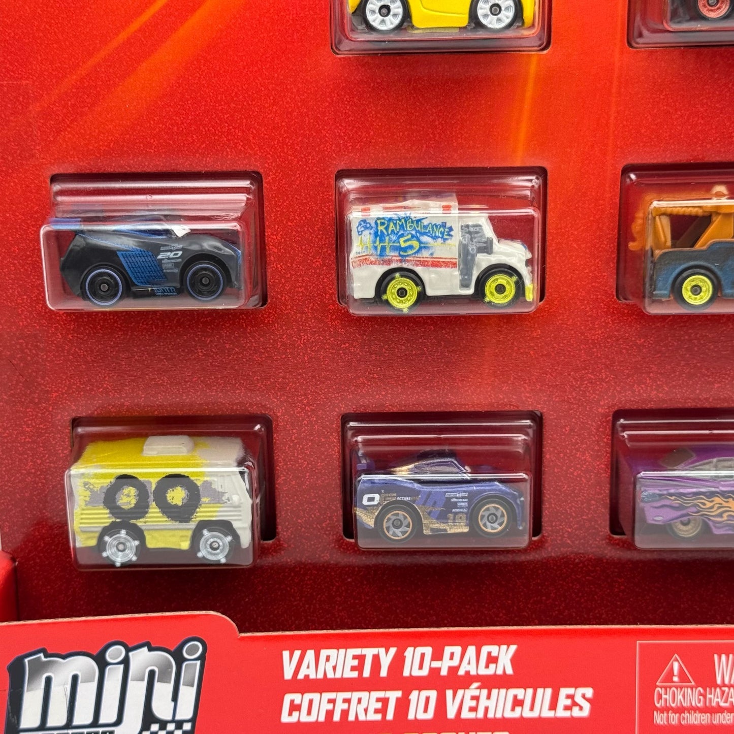 Disney Pixar Cars - Mini Racers 10-PK RUST-EZE MCQUEEN DR DAMAGE ARVY - Diecast