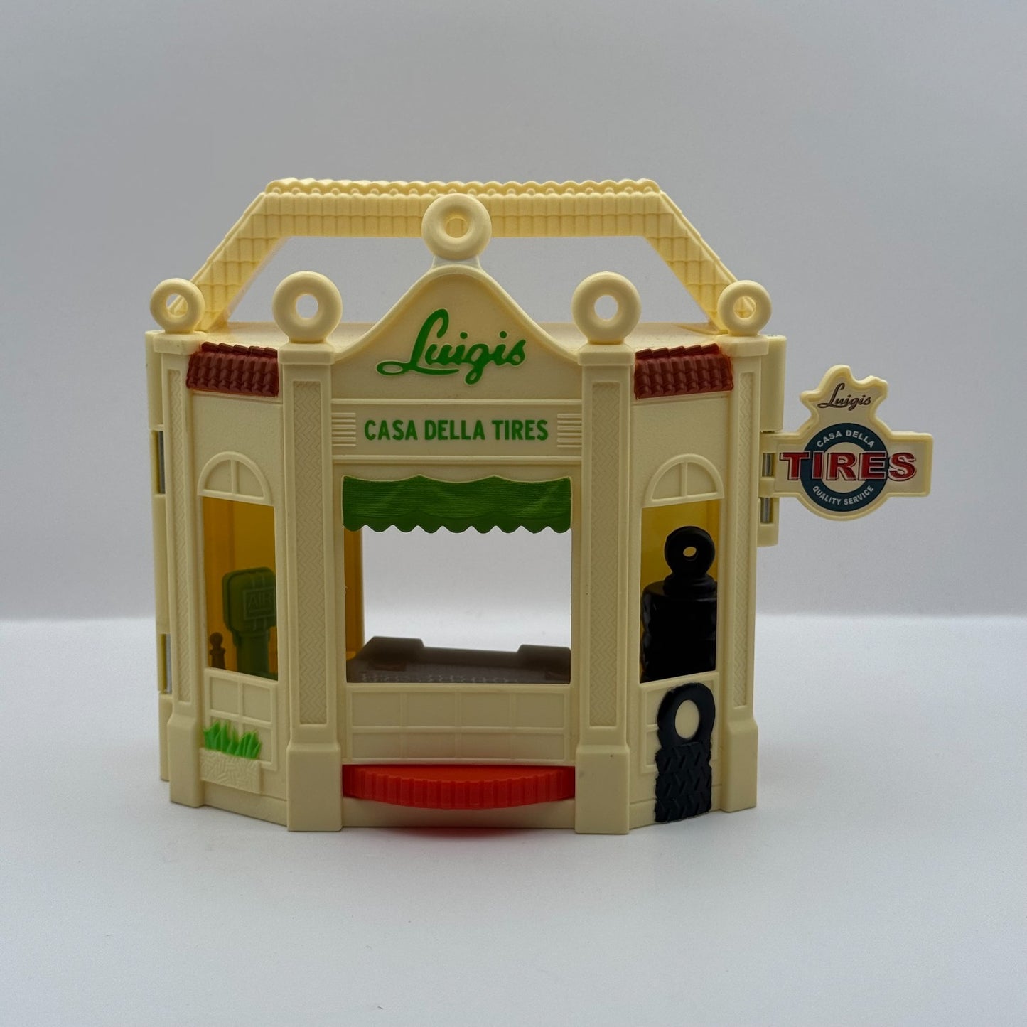 Disney Pixar Cars - LUIGI'S PORTABLE PLAYSET CASA DELLA TIRES - 1:55 Scale