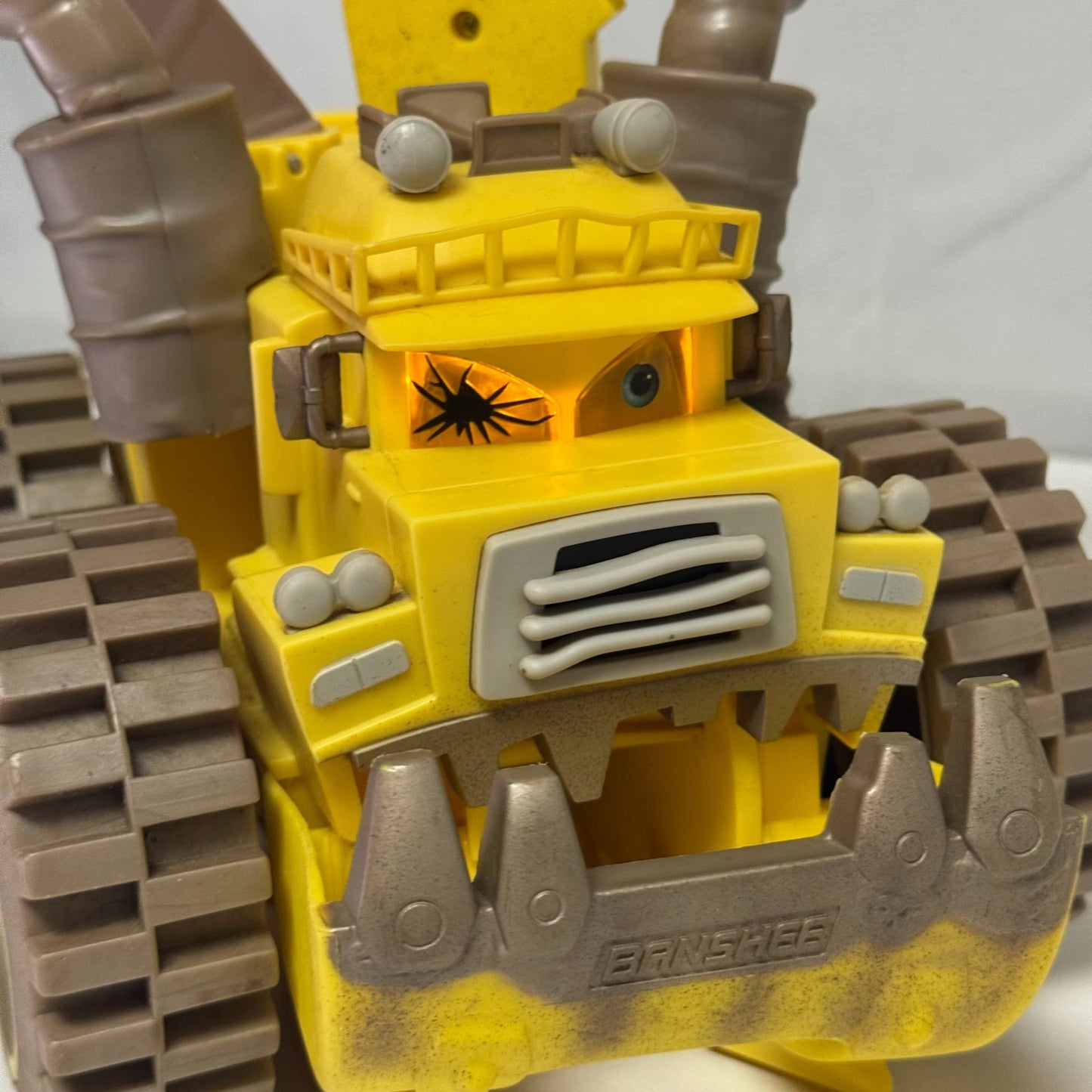 Disney Pixar Cars - Mini Adventures SCREAMIN' BANSHEE *NO SOUND* - 1:55 Scale