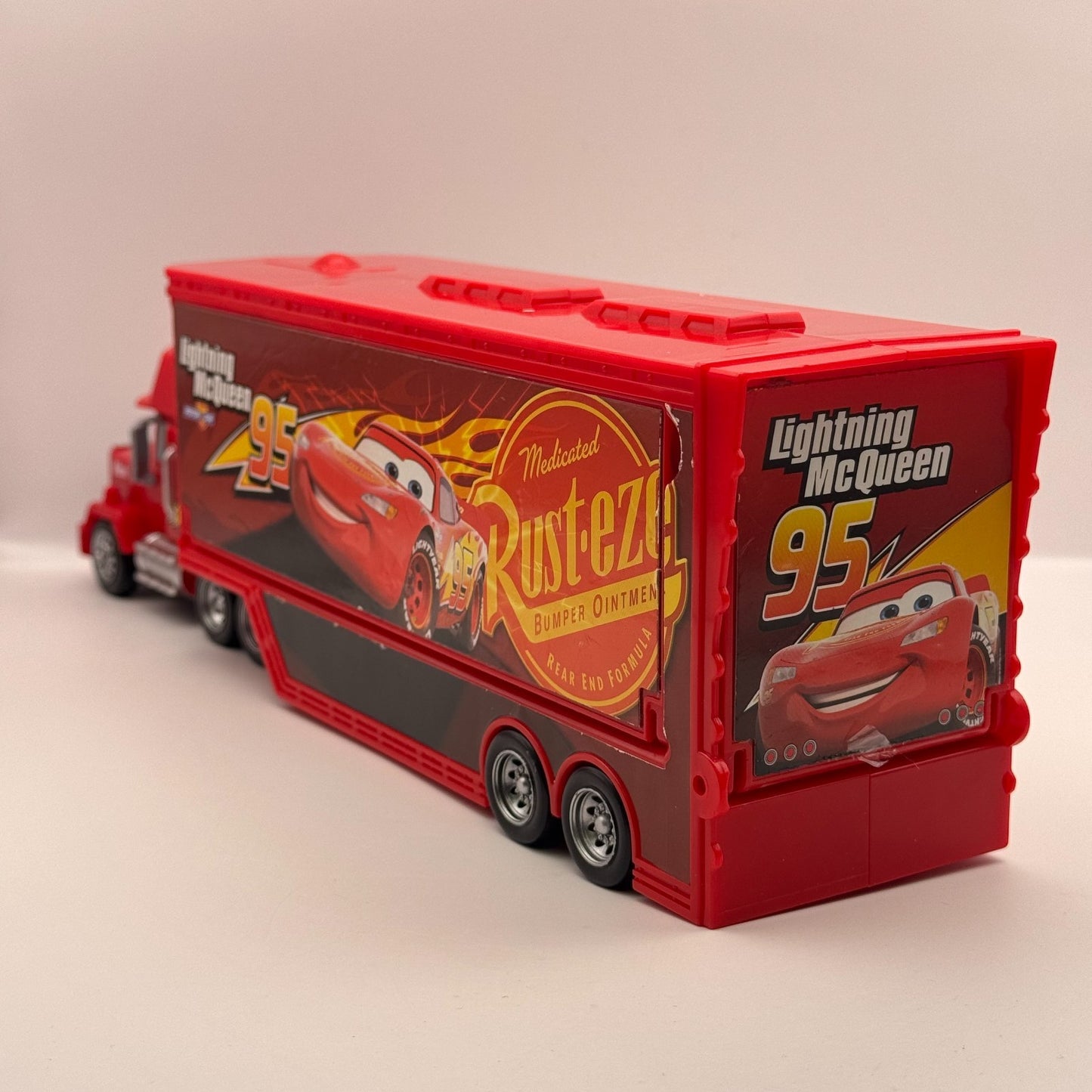 Disney Pixar Cars - CARS 3 MACK TRUCK HAULER STORY SETS PLAYSET - 1:55 Scale