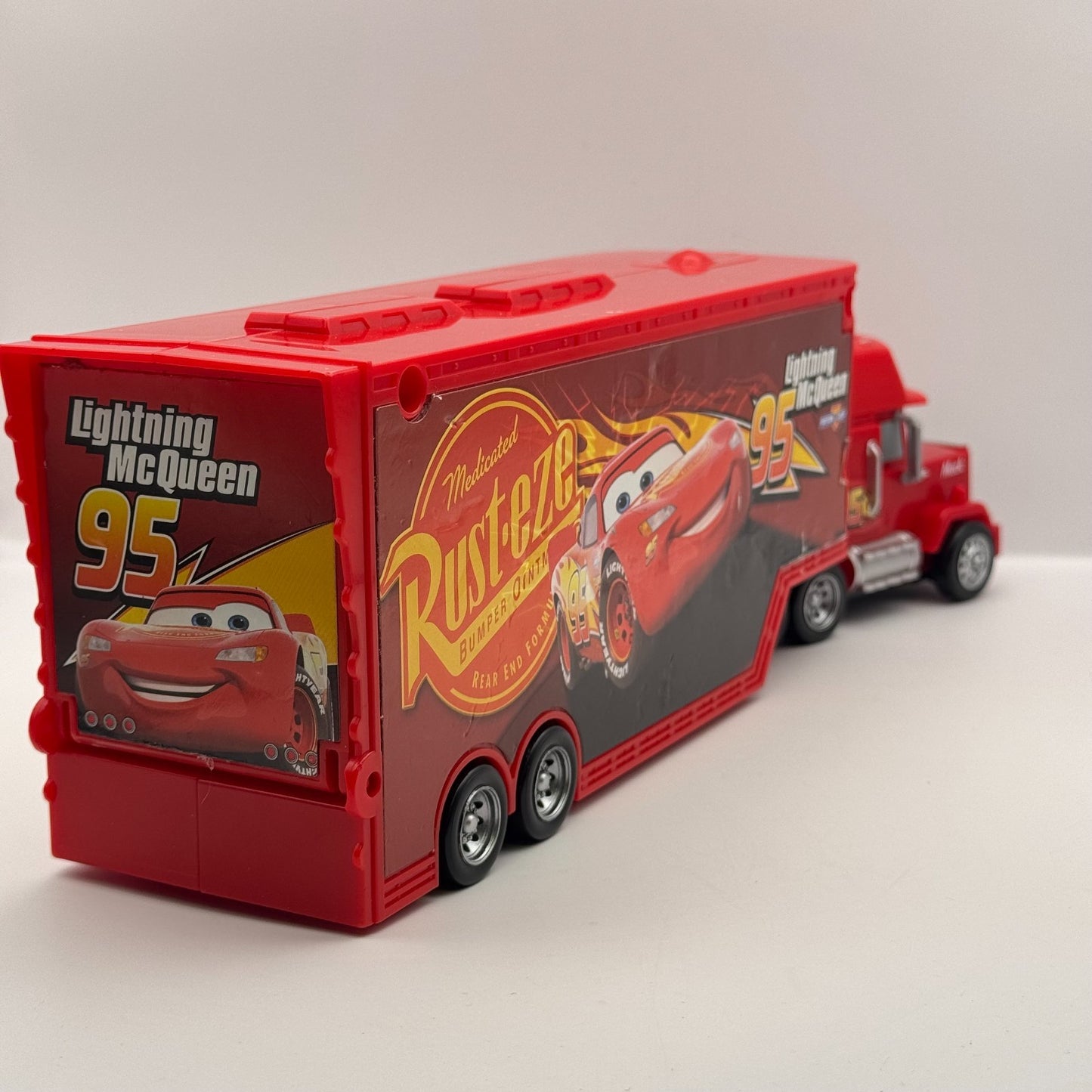 Disney Pixar Cars - CARS 3 MACK TRUCK HAULER STORY SETS PLAYSET - 1:55 Scale