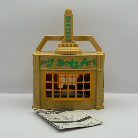 Disney Pixar Cars - RAMONE'S PORTABLE PLAYSET BODY SHOP - 1:55 Scale