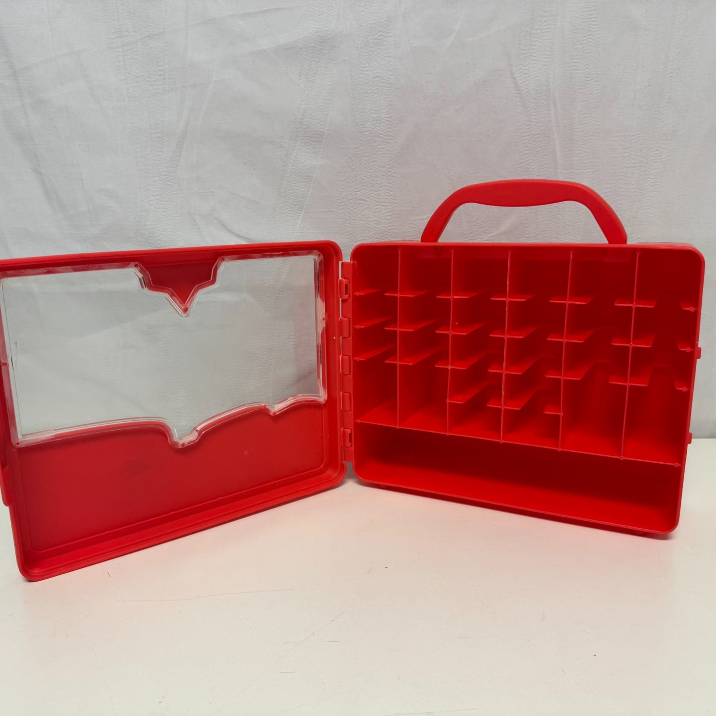 Disney Pixar Cars - CARS 2 30+ VEHICLE STORAGE CARRY CASE 2012 - 1:55 Scale