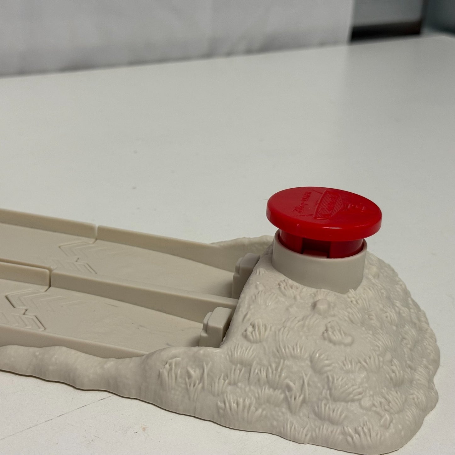 Disney Pixar Cars - CARS 3 FIREBALL BEACH RUN PLAYSET STORY SETS - 1:55 Scale