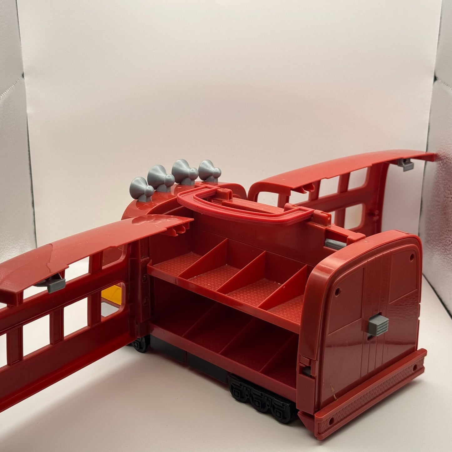 Disney Pixar Cars - Mini Adventures TREV DIESEL THE TRAIN CARRY CASE - 2008