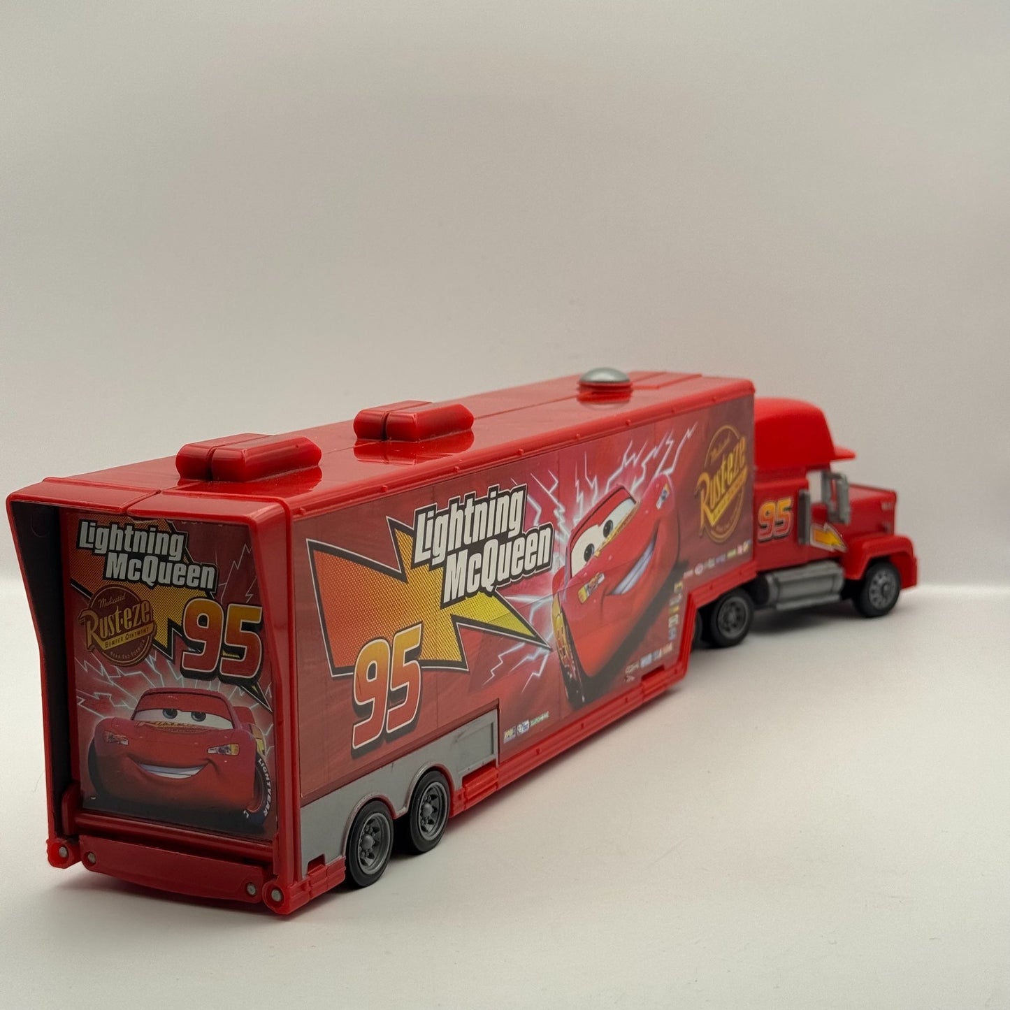 Disney Pixar Cars - MACK TRUCK PLAYSET CAR WASH Supercharged 2007 - 1:55 Scale