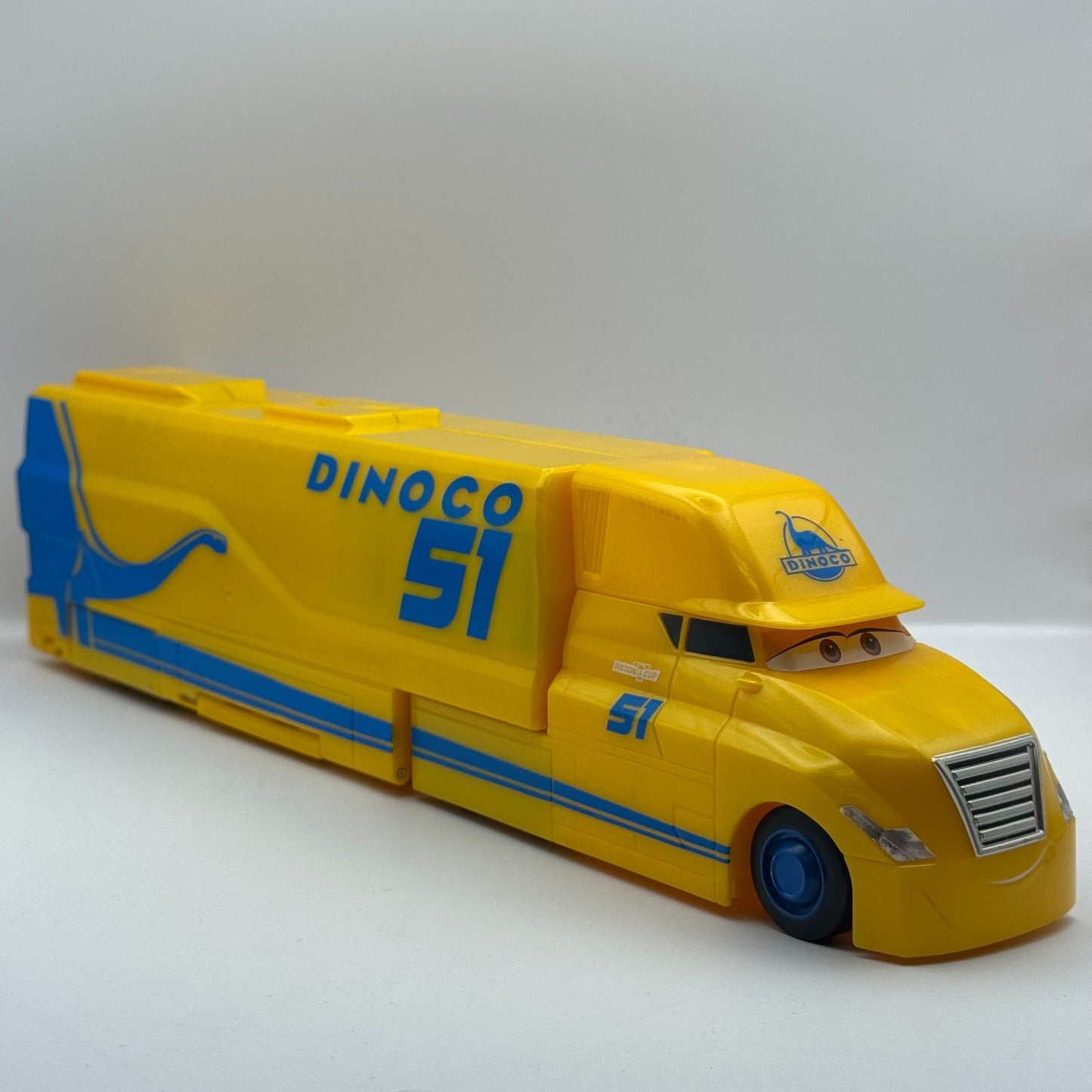 Disney Pixar Cars - LARGE TRANSFORMING DINOCO CRUZ RAMIREZ’S HAULER PLAYSET 1:55