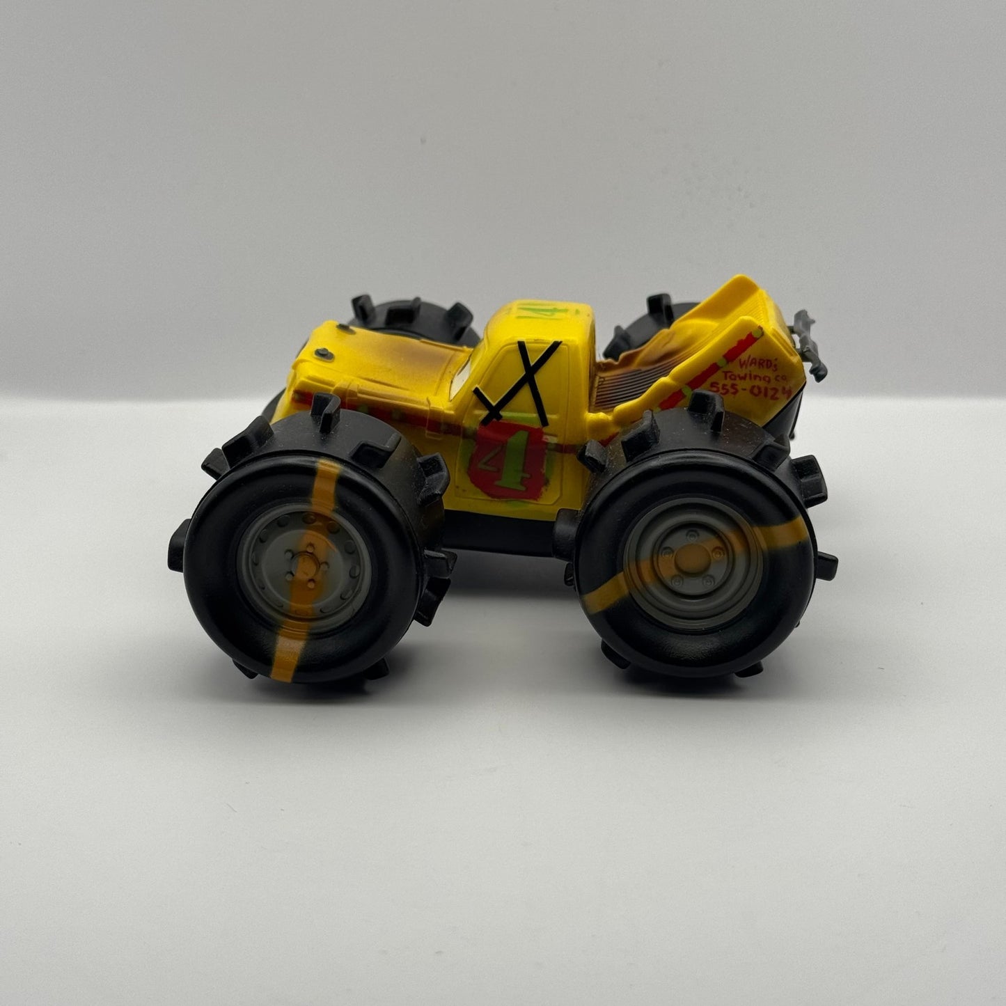 Disney Pixar Cars - TACO THUNDER HOLLOW ALL-TERRAIN VEHICLE *BROKE STRING* 1:43
