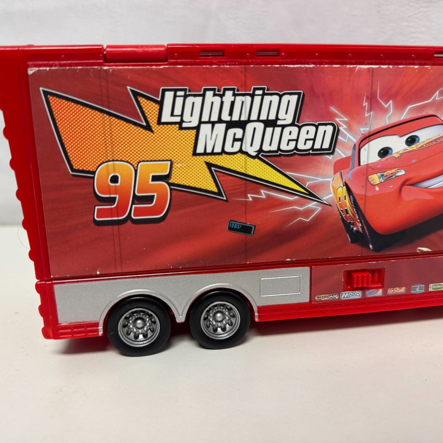 Disney Pixar Cars - CARS 1 MACK TRUCK HAULER STORY SETS PLAYSET - 1:55 Scale