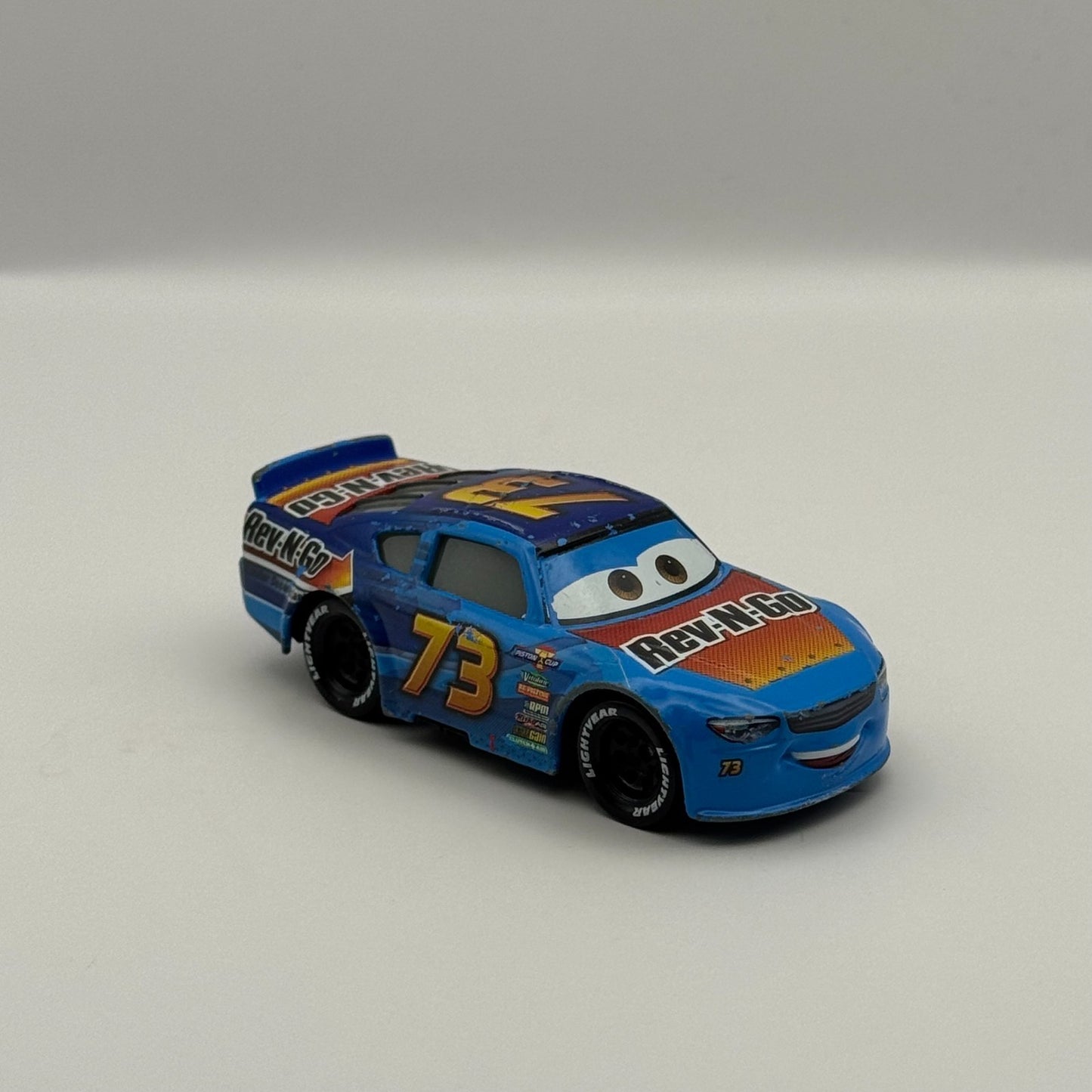 Disney Pixar Cars - CARS 3 REV N GO Veteran Racer 2017 - 1:55 Diecast