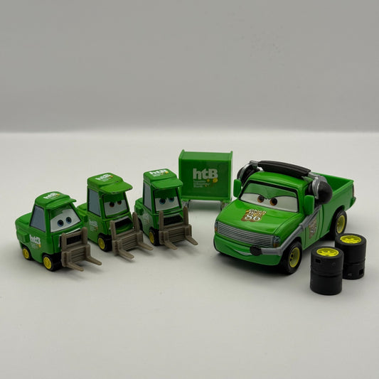 Disney Pixar Cars - CHICK HICKS TEAM HTB CREW CHIEF PITTYS BRUISER- 1:55 Diecast