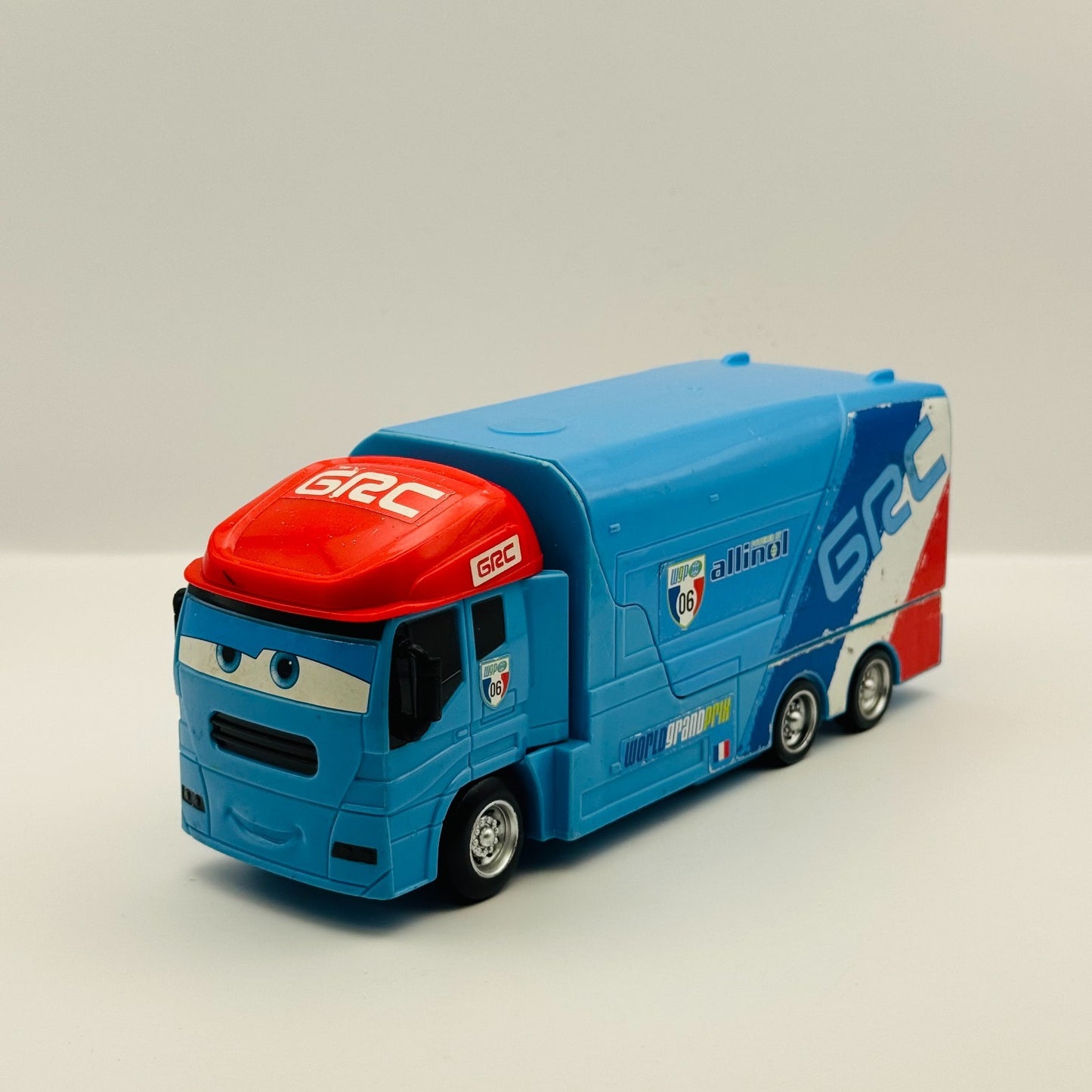 Disney Pixar Cars - SAL FRANCESCO BERNOULLI HAULER Stunt Racers - 1:55 Scale