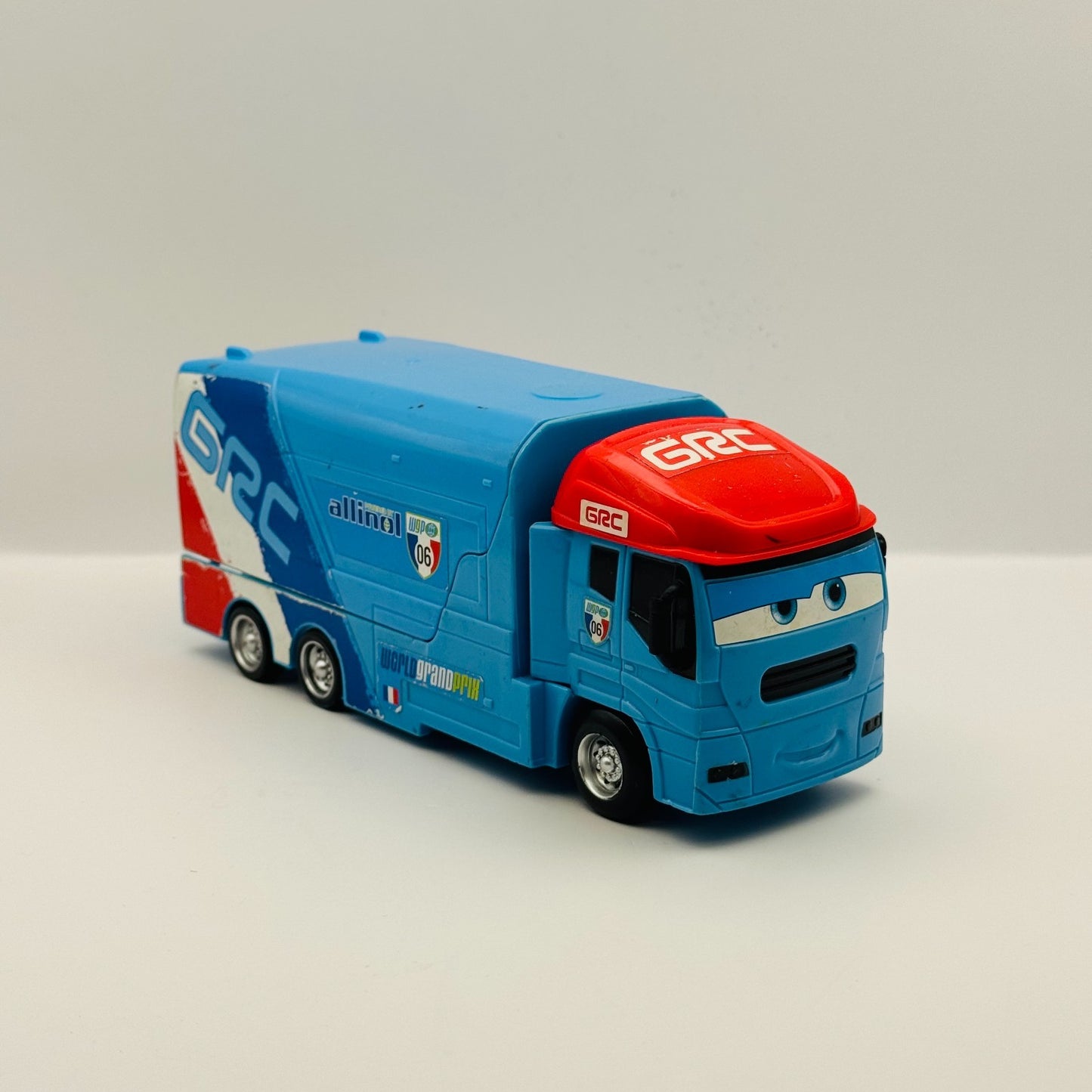 Disney Pixar Cars - SAL FRANCESCO BERNOULLI HAULER Stunt Racers - 1:55 Scale