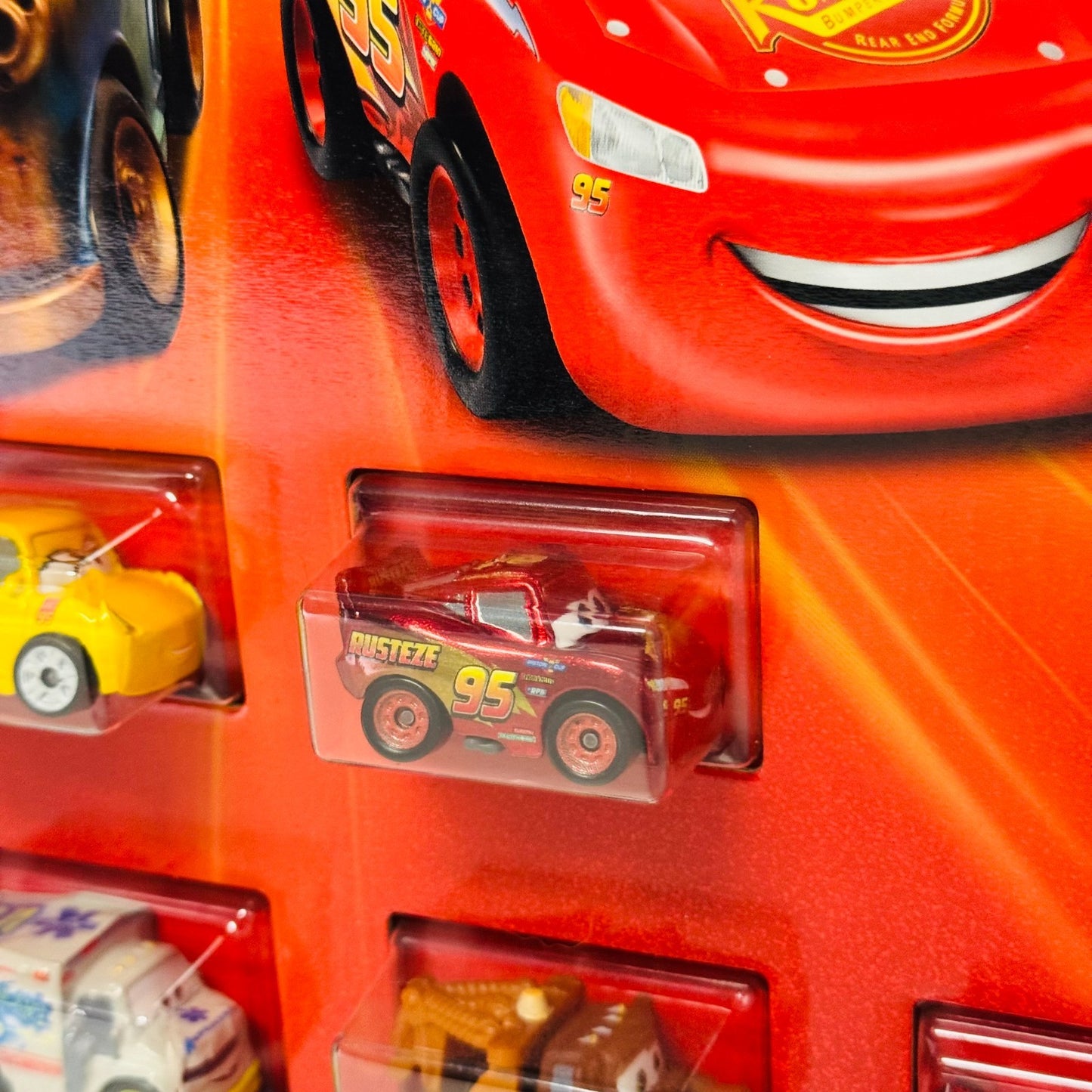 Disney Pixar Cars - Mini Racers VARIETY 10 PACK RUST-EZE MCQUEEN DR DAMAGE ARVY