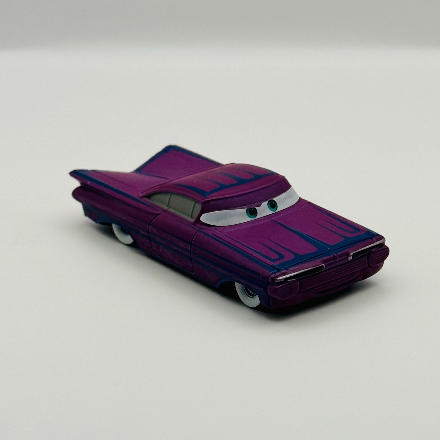 Disney Pixar Cars - COLOR CHANGERS INTRO RAMONE - 1:55 Scale