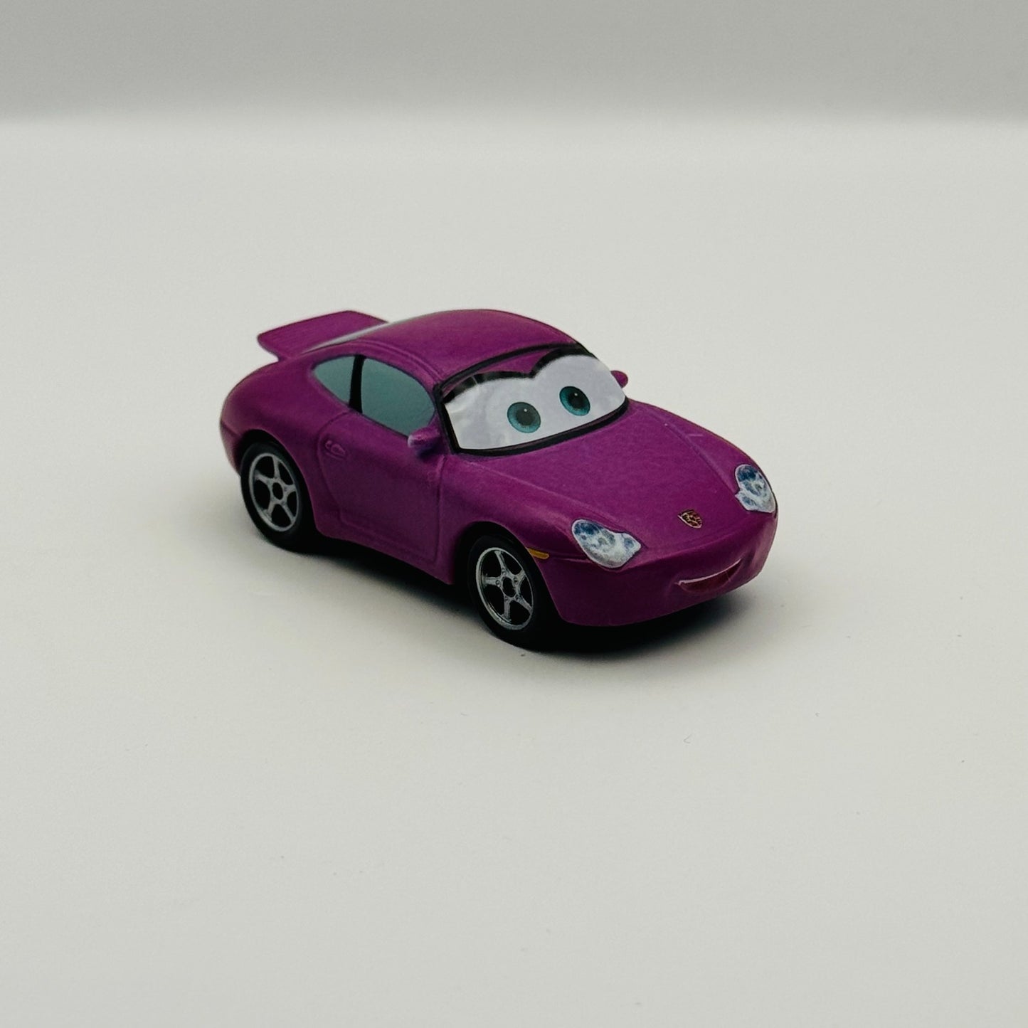 Disney Pixar Cars - COLOR CHANGERS SALLY PURPLE/BLUE - 1:55 Scale