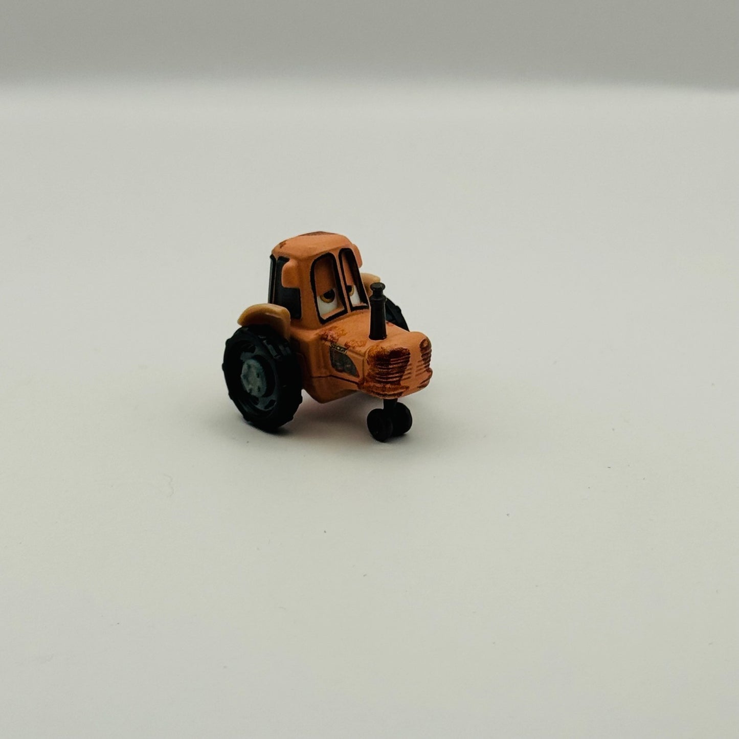 Disney Pixar Cars - Mini Racers CHEWALL TRACTOR - Diecast