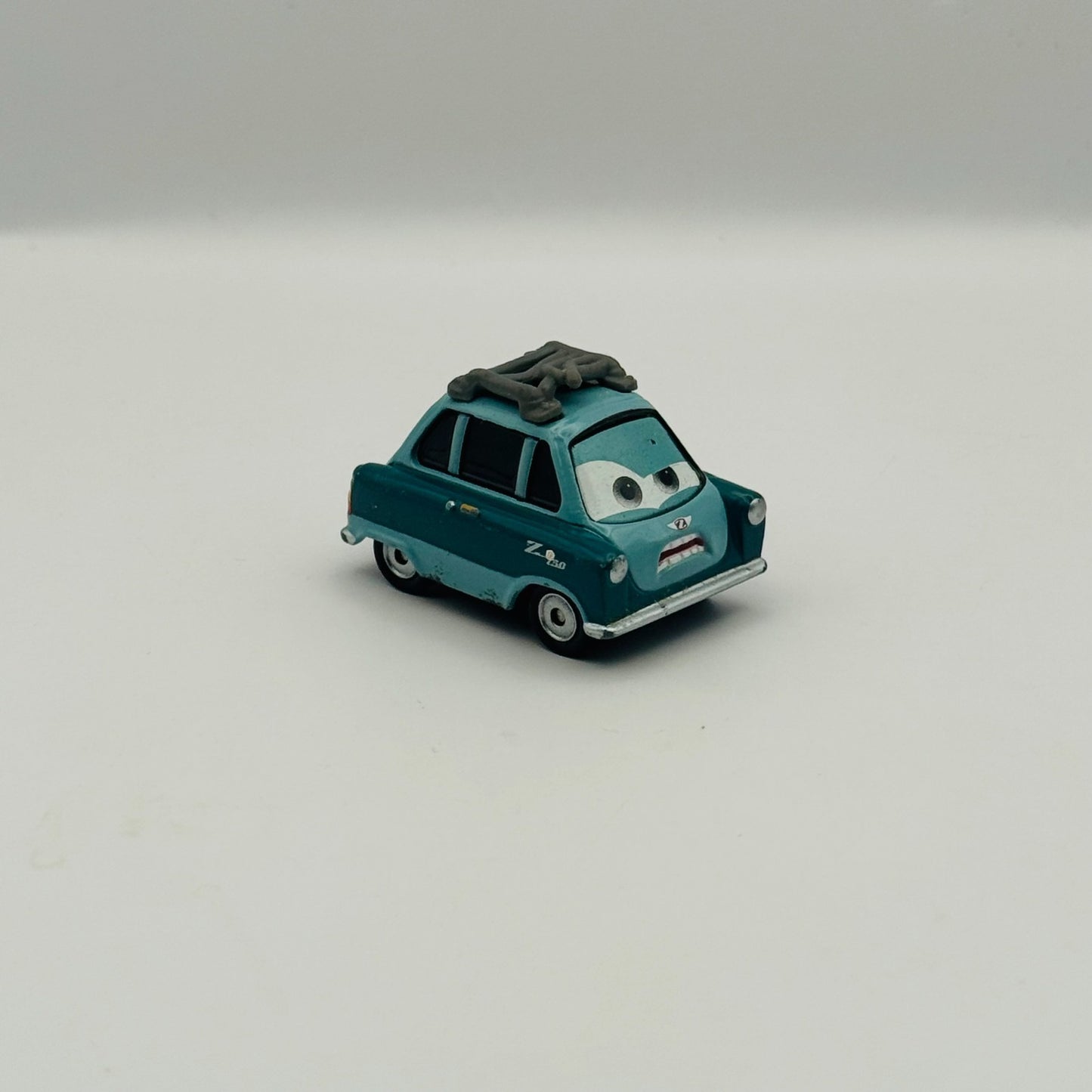 Disney Pixar Cars - PROFESSOR Z *NO EYEGLASS* Cars 2 2011 - 1:55 Diecast