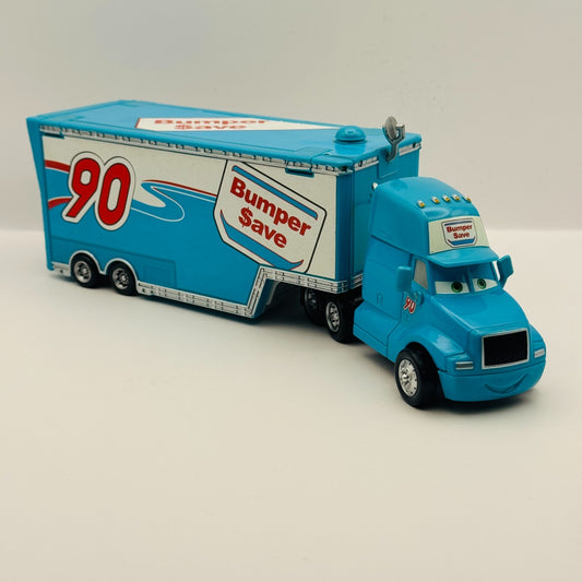 Disney Pixar Cars - CARS 1 BUMPER SAVE HAULER 2010 - 1:55 Diecast