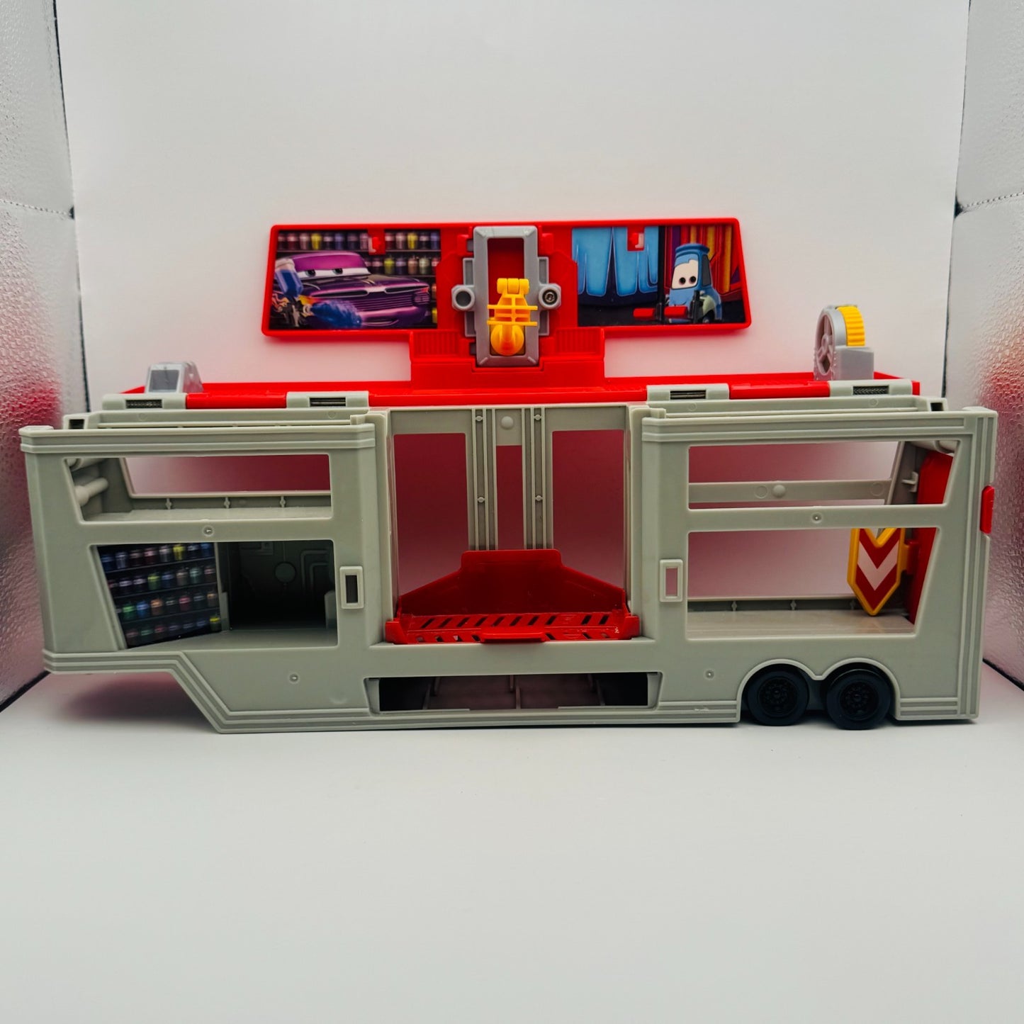 Disney Pixar Cars - COLOR CHANGERS MOBILE PAINT SHOP MACK Trailer Only 1:55Scale