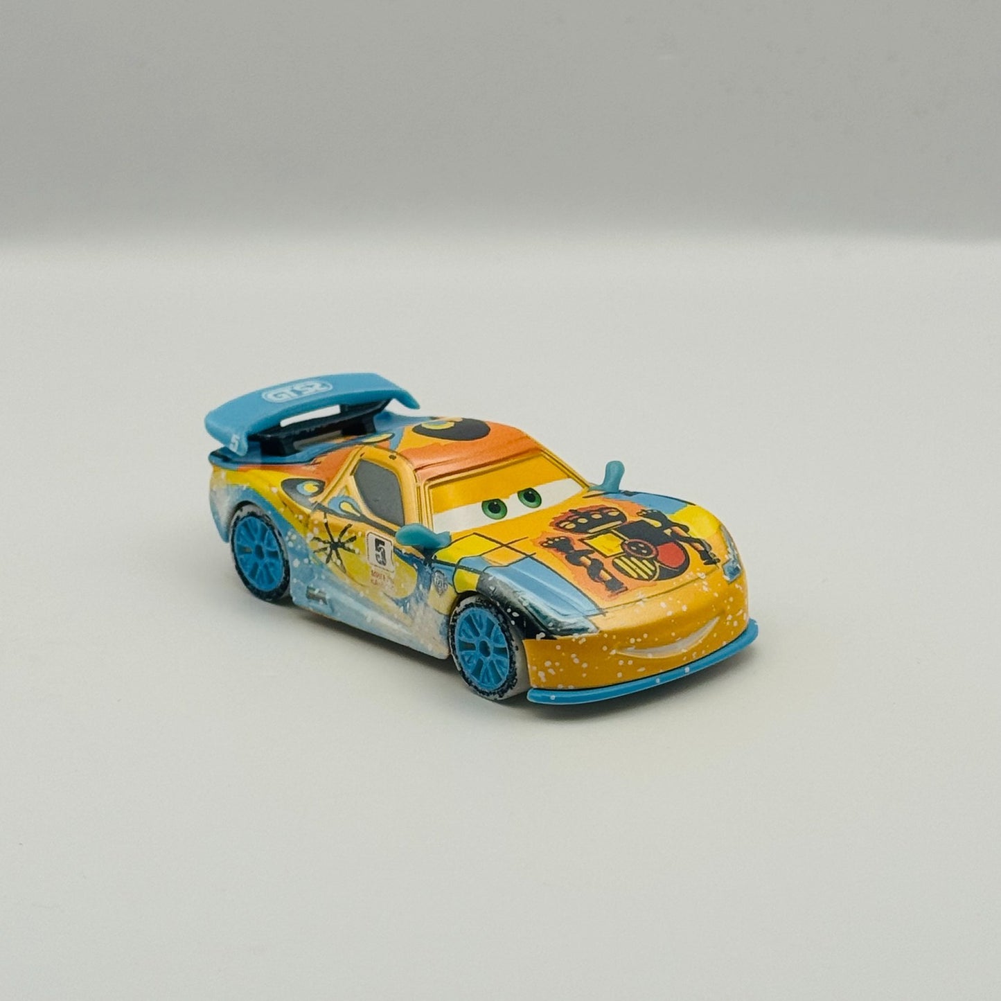 Disney Pixar Cars - ICE RACERS MIGUEL CAMINO WGP TROC 2015 - 1:55 Diecast