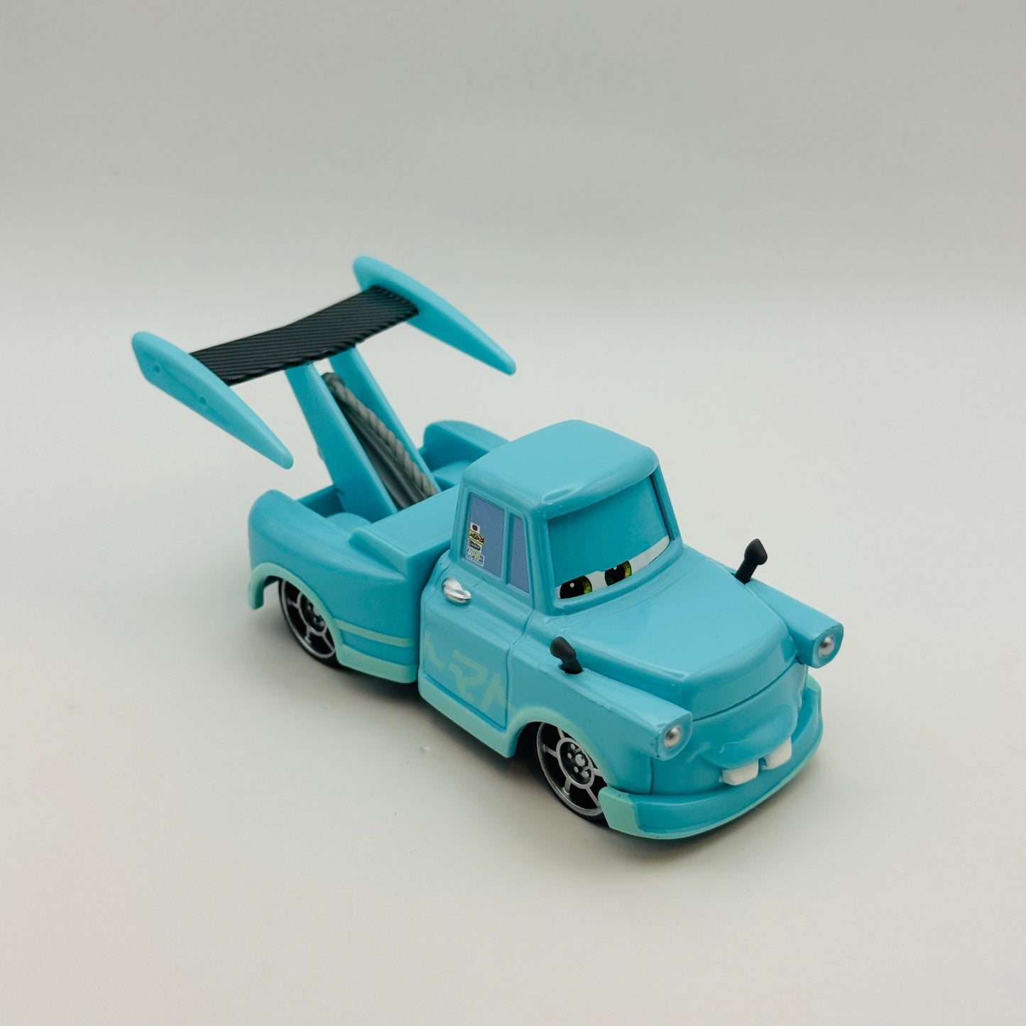 Disney Pixar Cars Toon - TOKYO MATER DELUXE Tokyo Mater 2013 - 1:55 Diecast