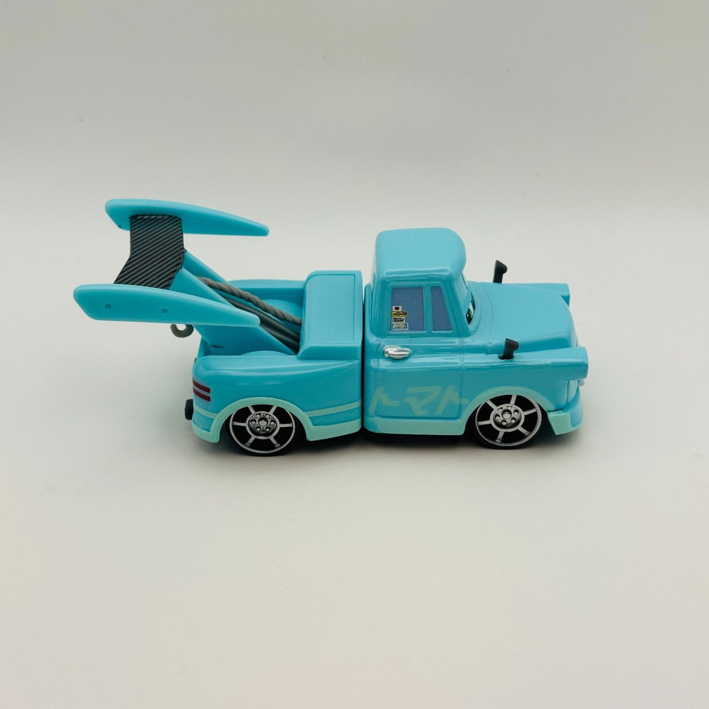 Disney Pixar Cars Toon - TOKYO MATER DELUXE Tokyo Mater 2013 - 1:55 Diecast