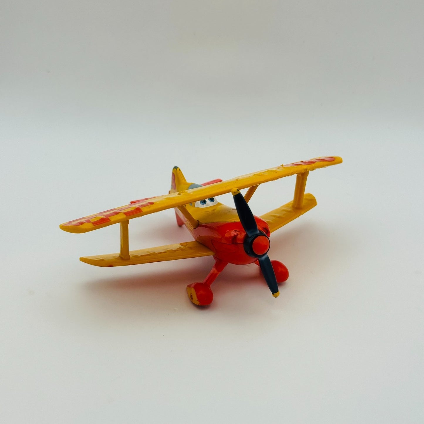 Disney Planes & Pixar Cars - SUN WING #8 - 1:55 Diecast
