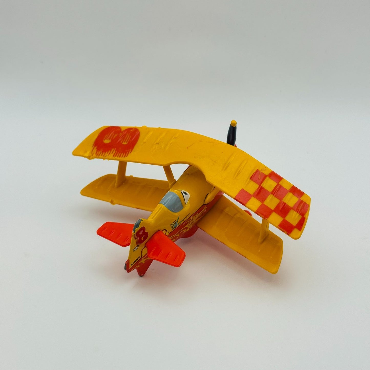 Disney Planes & Pixar Cars - SUN WING #8 - 1:55 Diecast