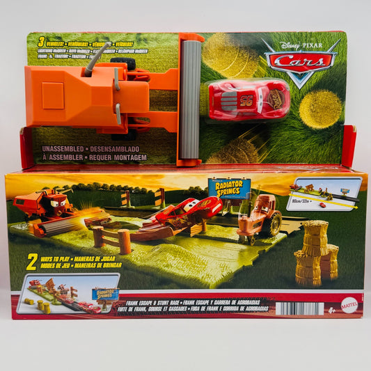 Disney Pixar Cars - TRACTOR TIPPING FRANK ESCAPE & STUNT PLAYSET - 1:55 Scale