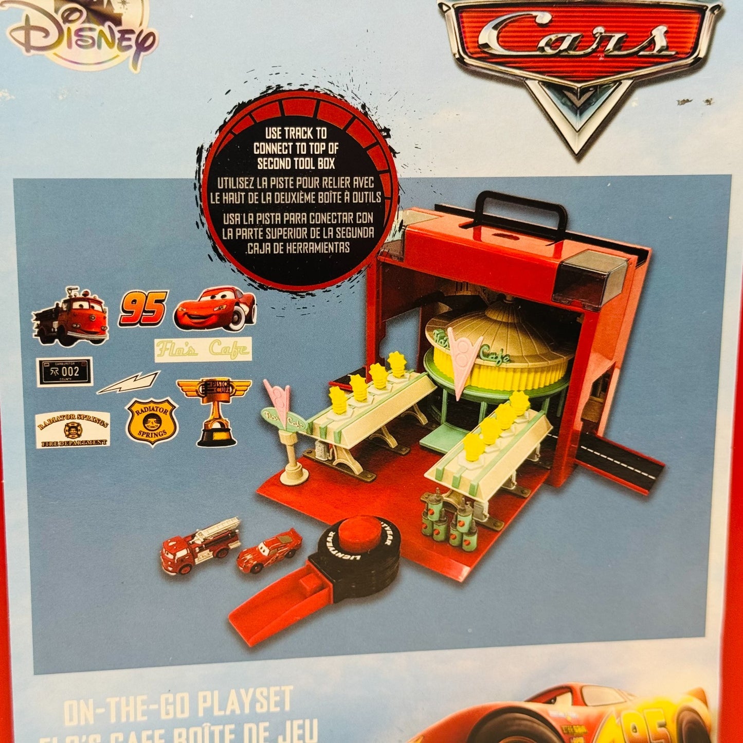 Disney Pixar Cars - MINI FLO'S V8 CAFE ON-THE-GO PLAYSET Disney Store - Diecast